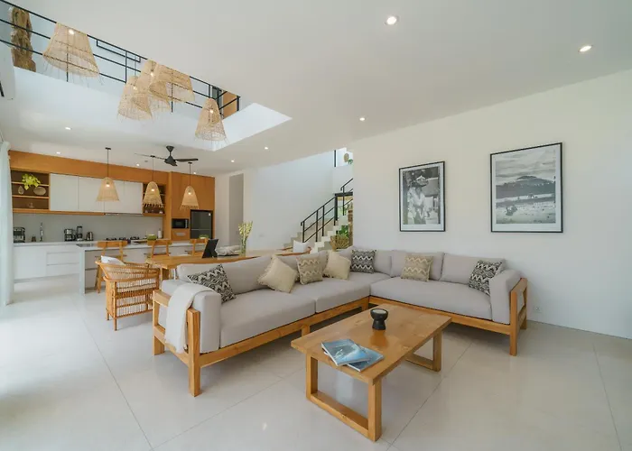 Villa Puri Senang - Modern Pool Villa, 6 Mins To Berawa & Finns