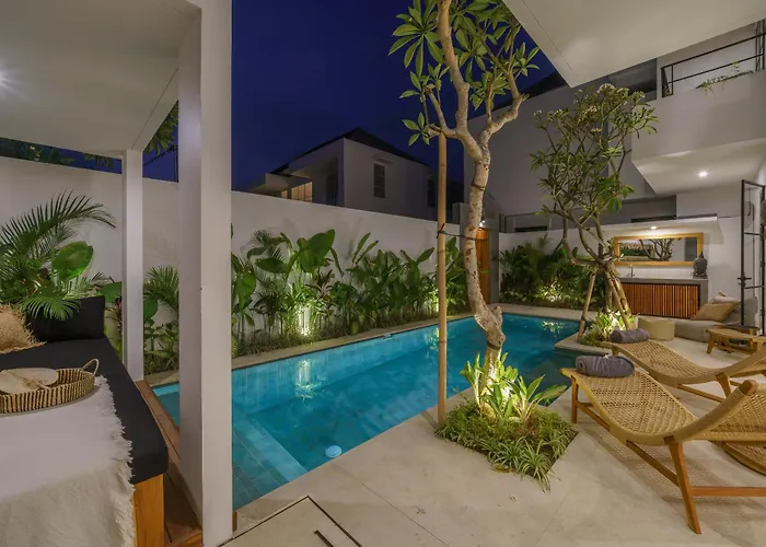 Puri Senang - Modern Pool Villa, 6 Mins To Berawa & Finns