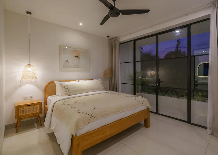 Puri Senang - Modern Pool Villa, 6 Mins To Berawa & Finns Villa