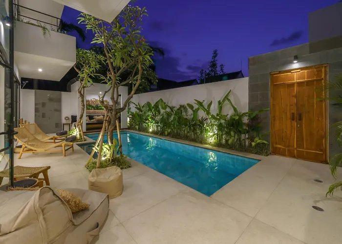 ヴィラ Puri Senang - Modern Pool Villa, 6 Mins To Berawa & Finns チャングー