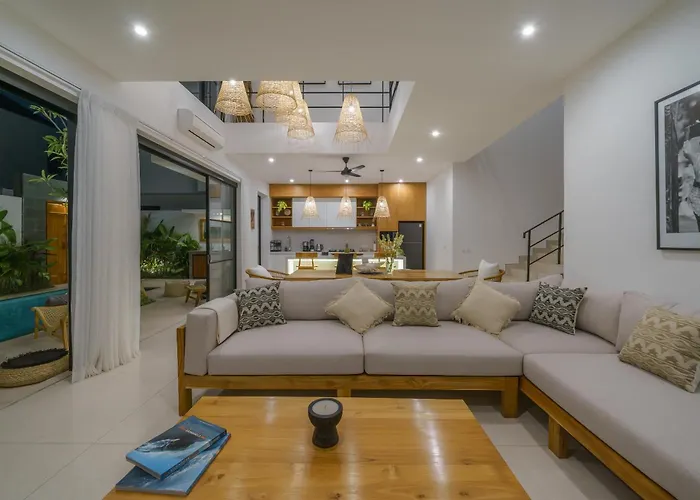Puri Senang - Modern Pool Villa, 6 Mins To Berawa & Finns * Canggu