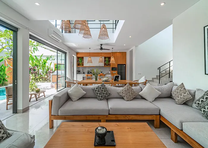 Puri Senang - Modern Pool Villa, 6 Mins To Berawa & Finns