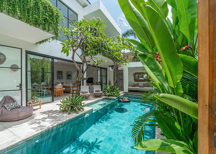 Puri Senang - Modern Pool Villa, 6 Mins To Berawa & Finns Villa Canggu