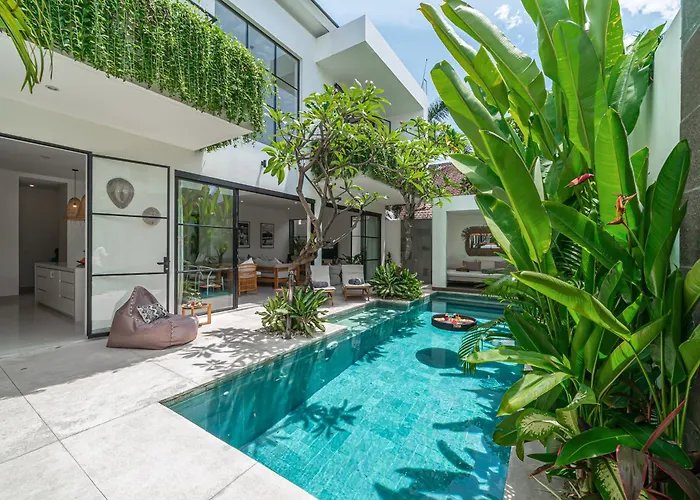 Puri Senang - Modern Pool Villa, 6 Mins To Berawa & Finns Villa Canggu